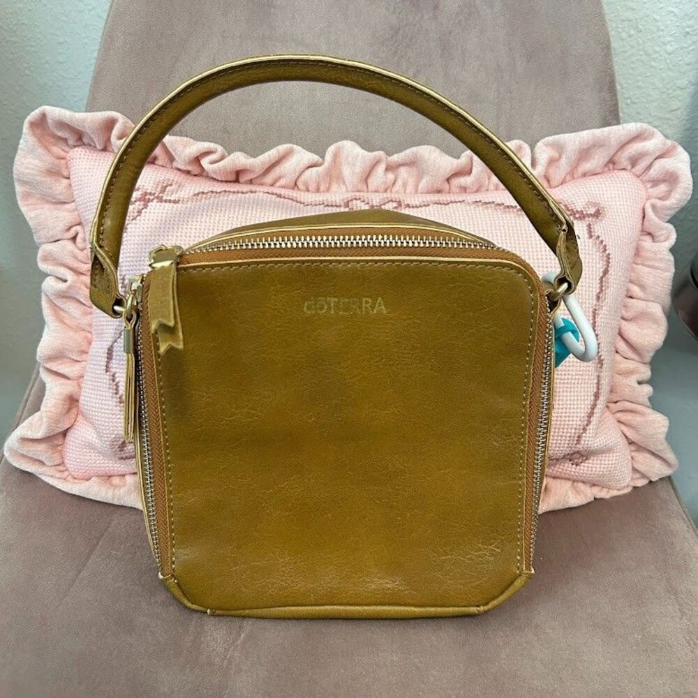 Doterra Essential Oils Convention Travel Case Brown Faux Leather Zippered